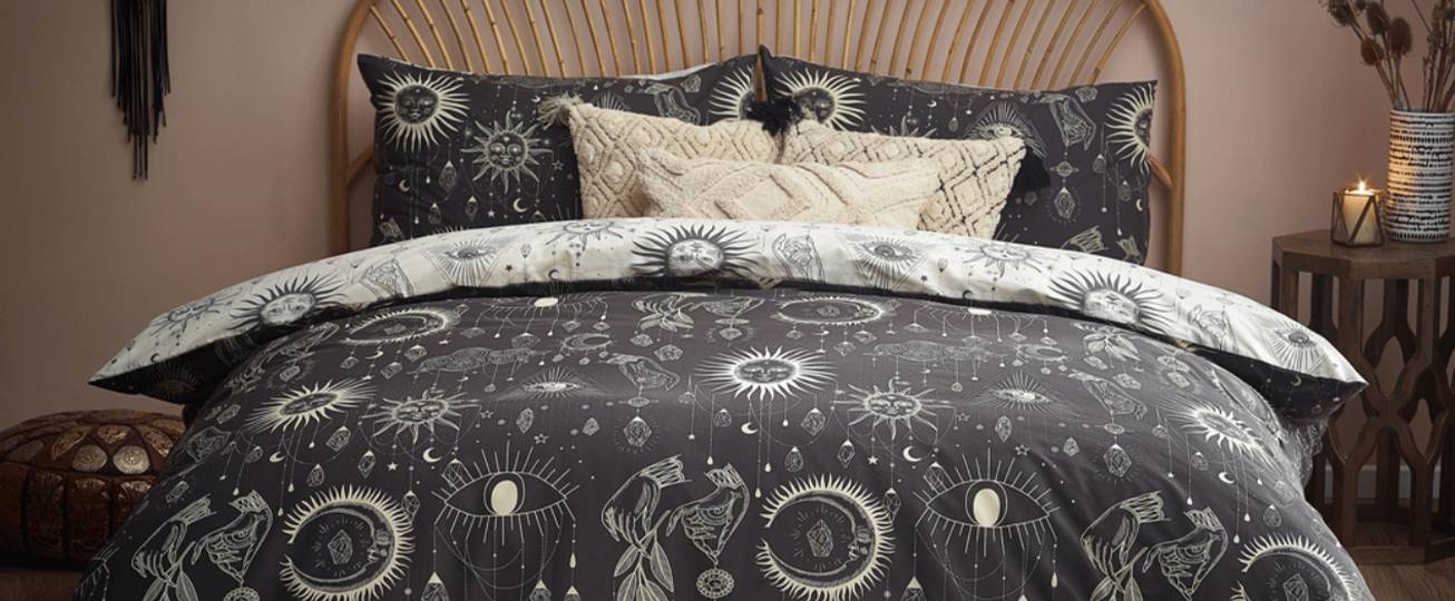 Black Bedding Sets