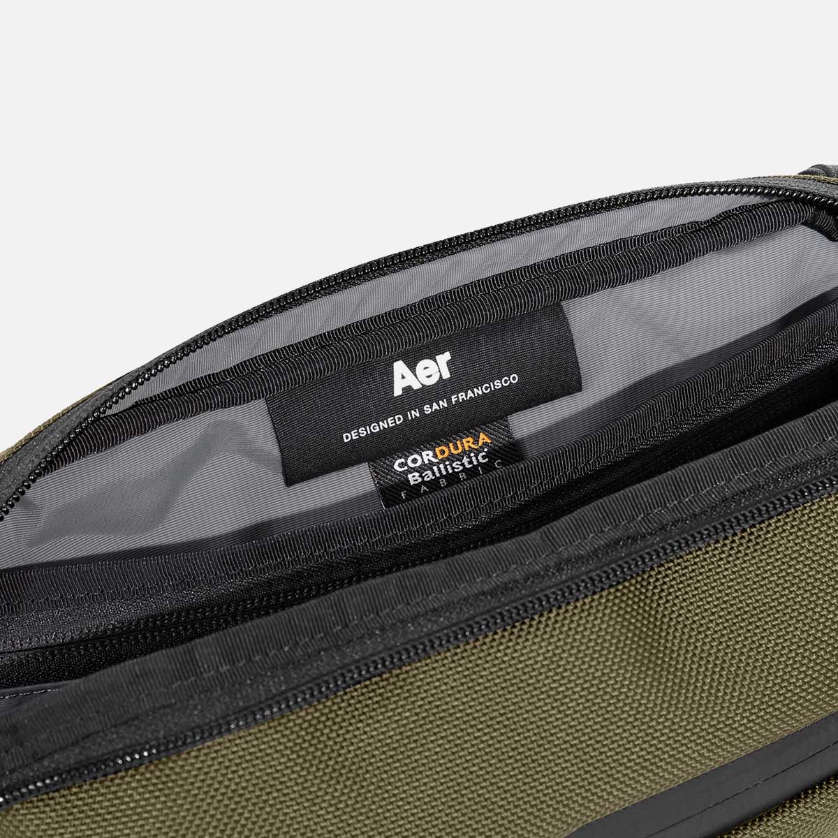 Aer day sling 3 ブラック Day Sling 3 Max Black | Aer ｜ エアー公式通販サイト