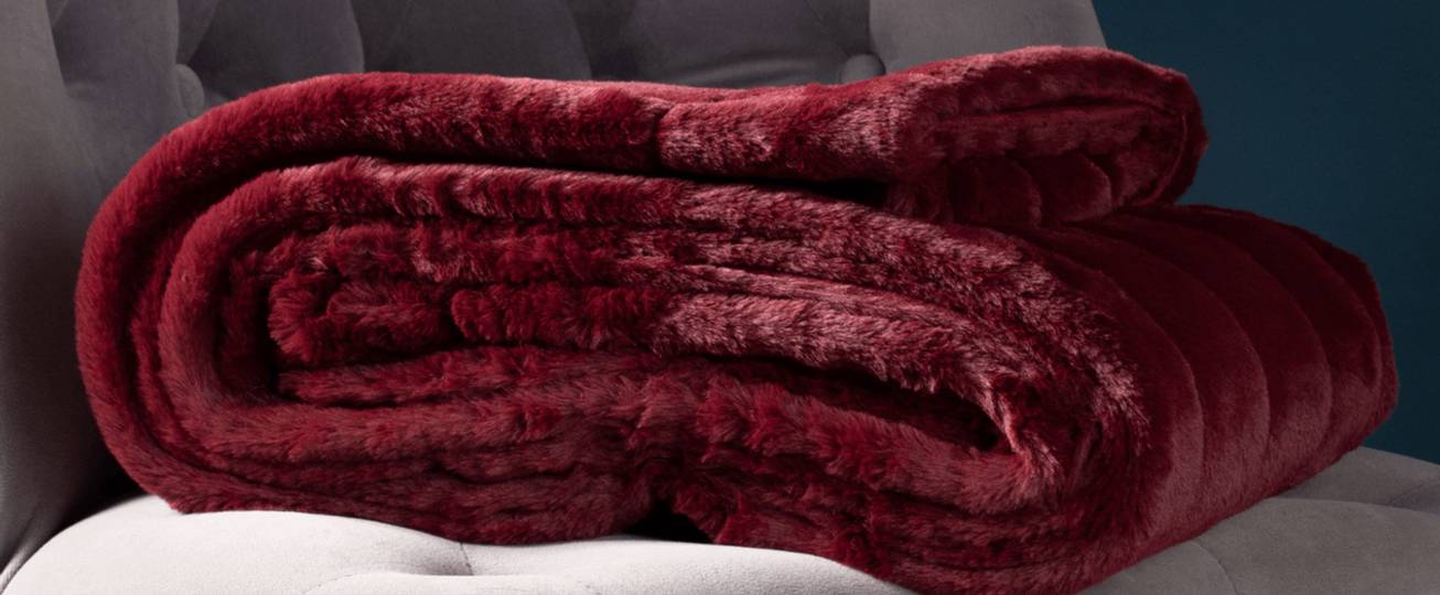 Red blanket discount