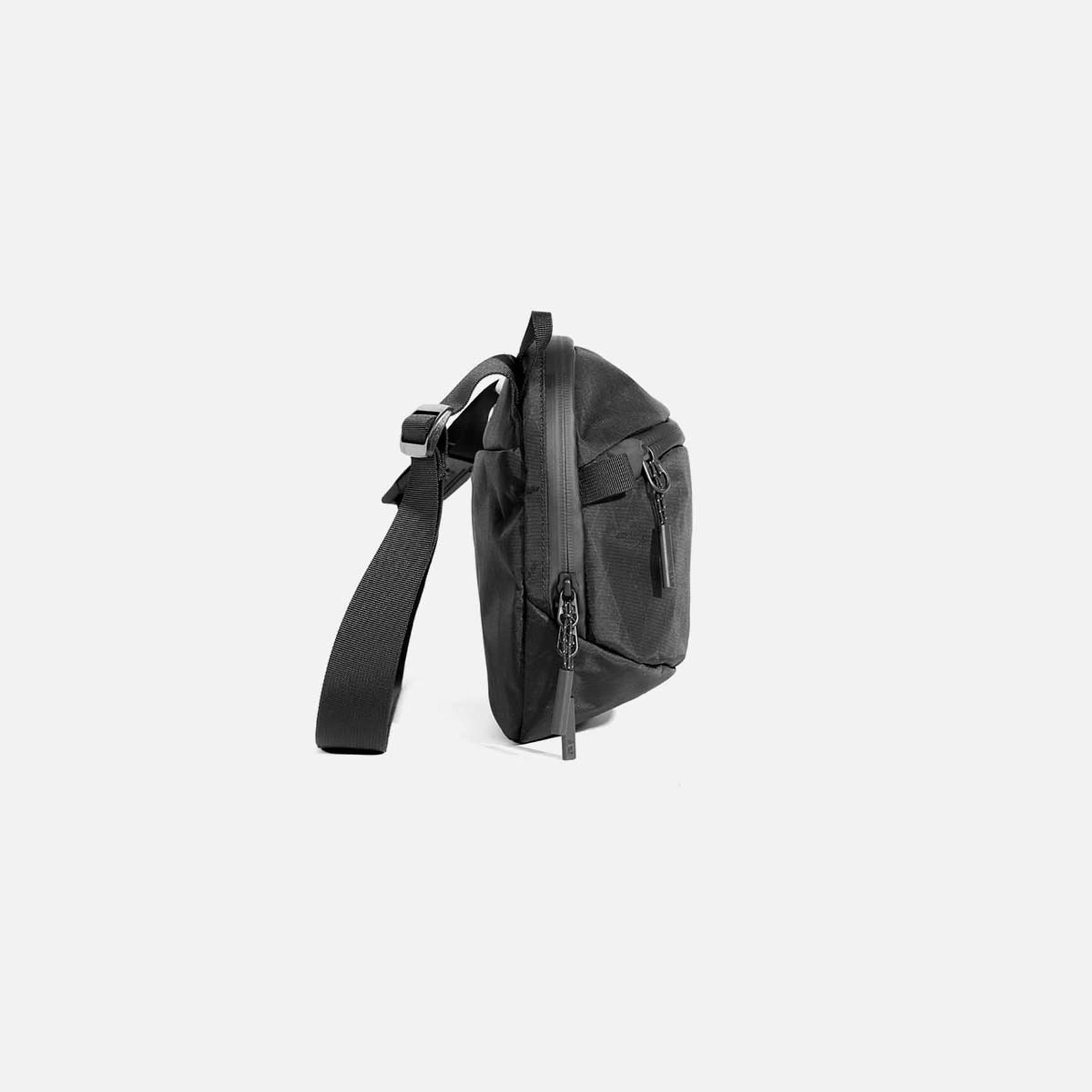 バッグ AER Day Sling 3 Max X-Pac Day Sling 3 Max X-Pac – Aer