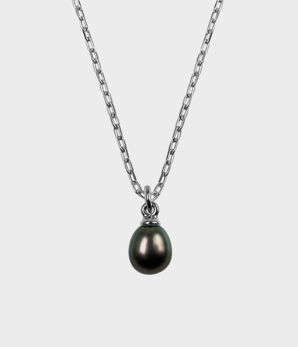 Vermeer Pearl Drop Necklace