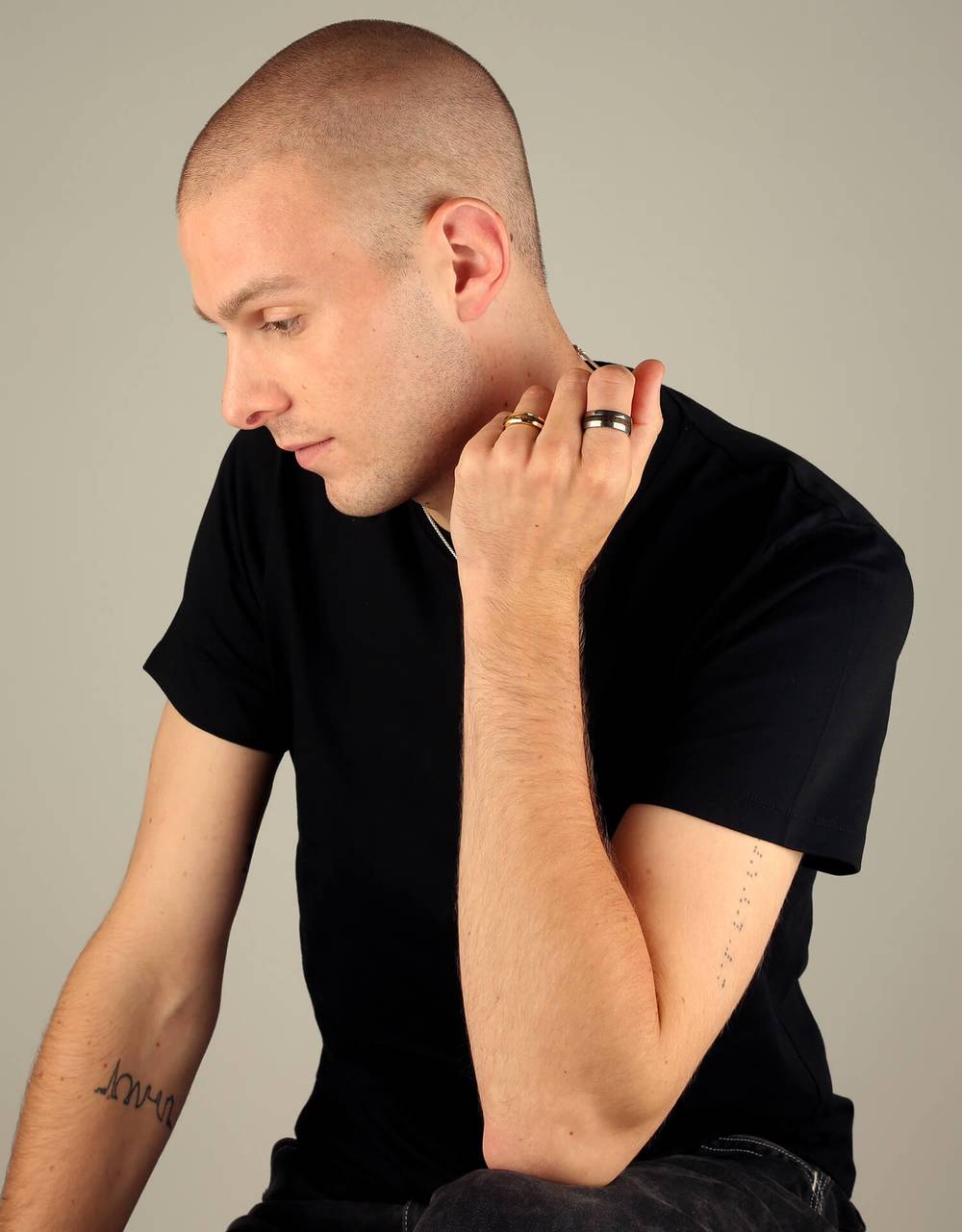 London Oak Geo Ellipse Ring