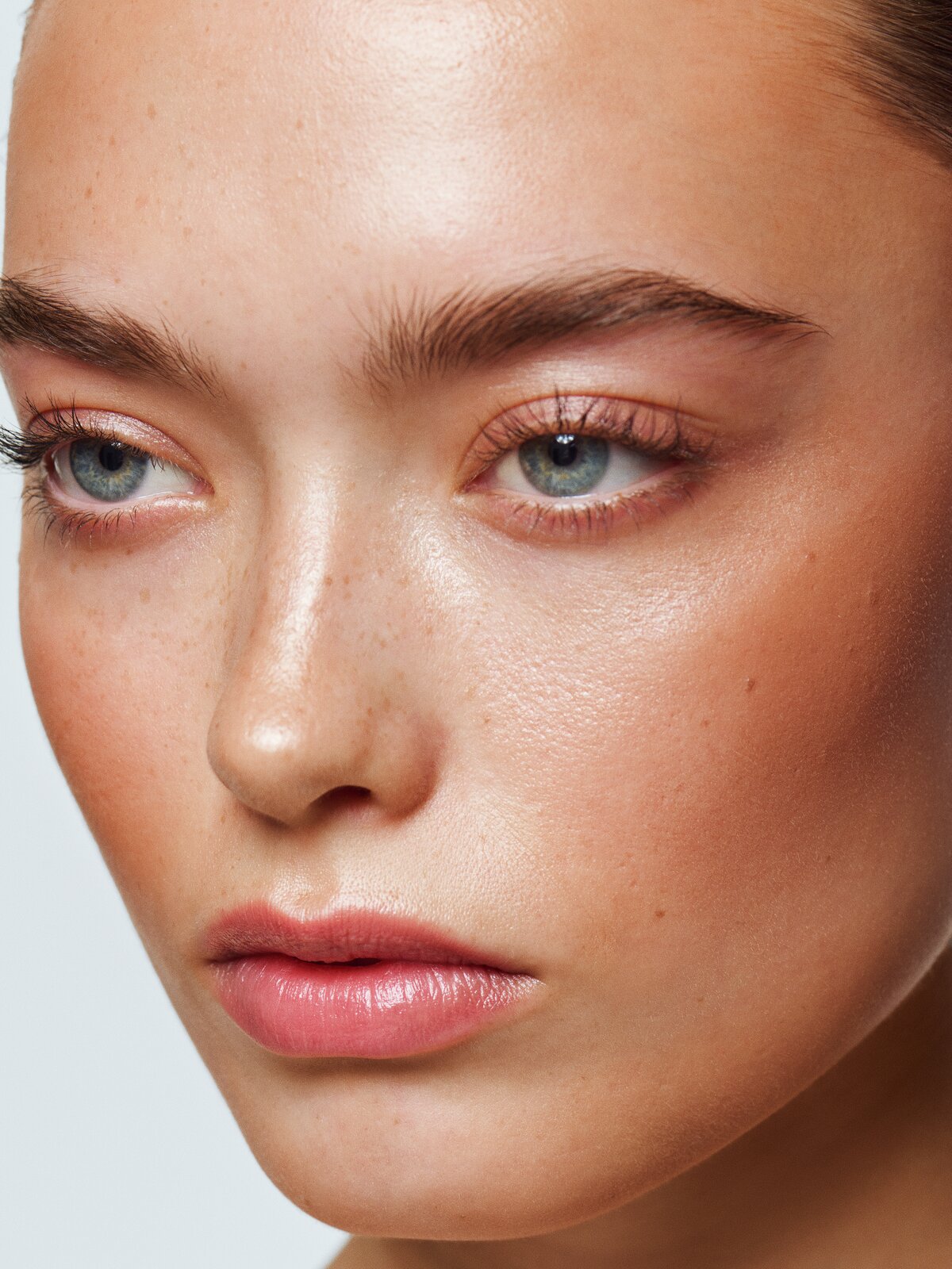 Creamy Lip Cheek Eye Powder