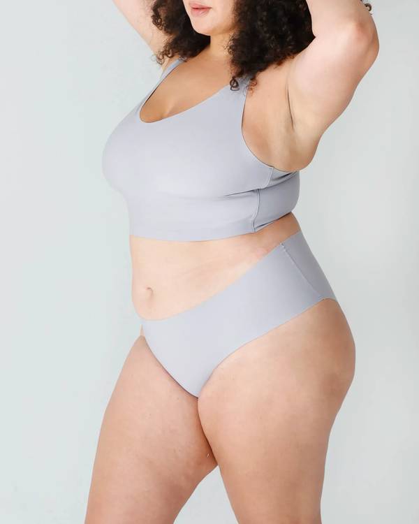 Uheoun Seamless Underwear For Women Mid Waist Briefs Basic Elastic