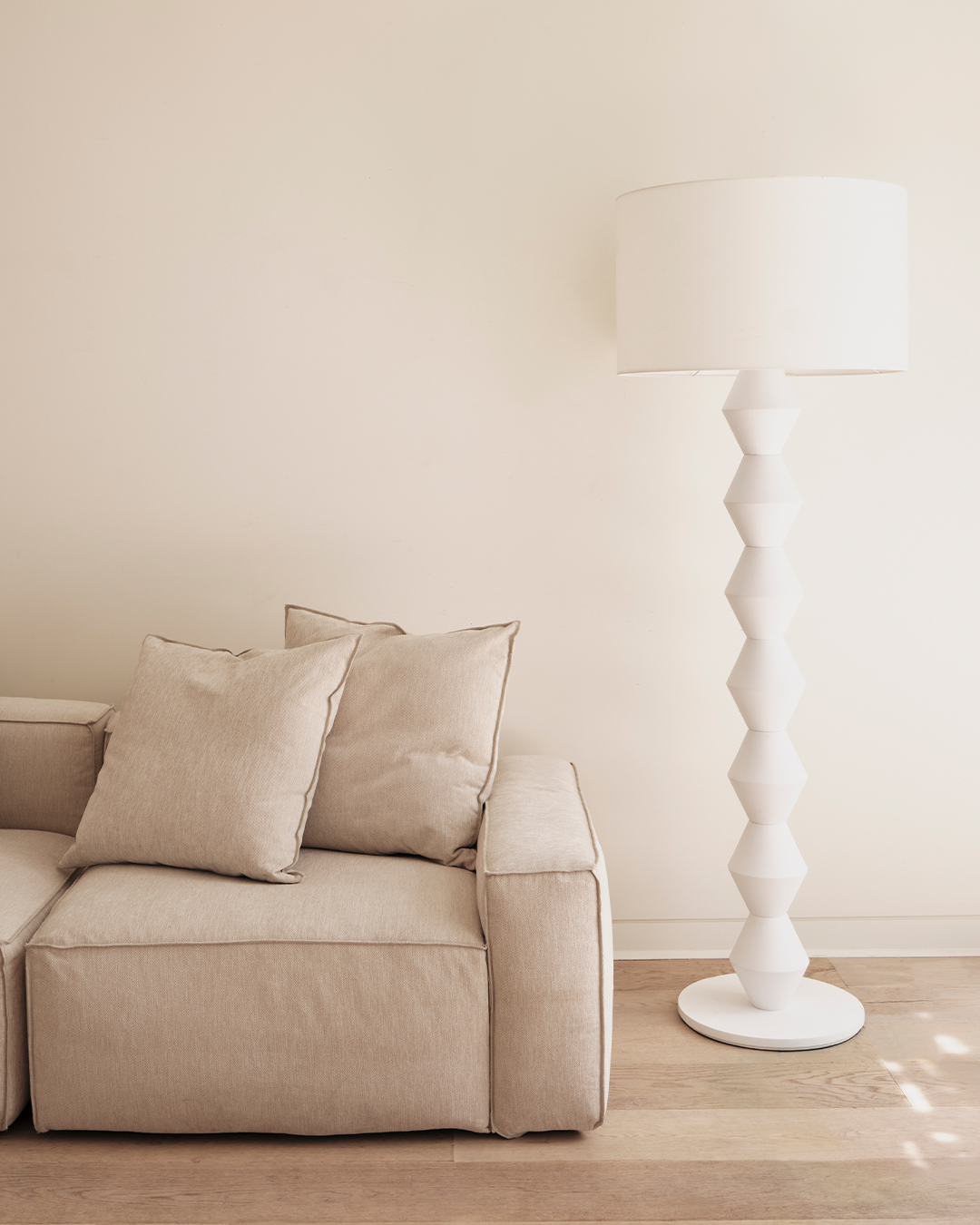 floor lamp