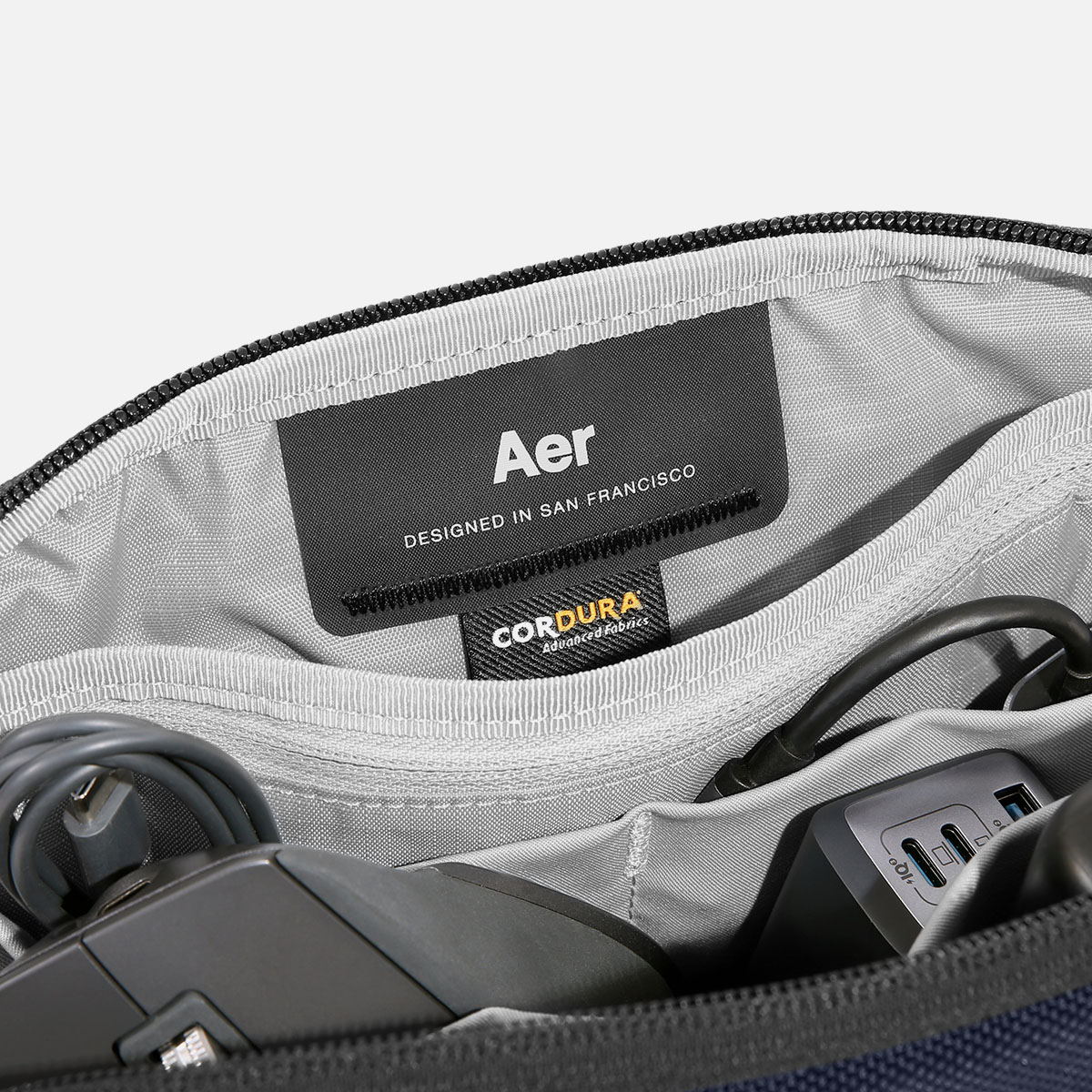 Slim Pouch 2 – Aer
