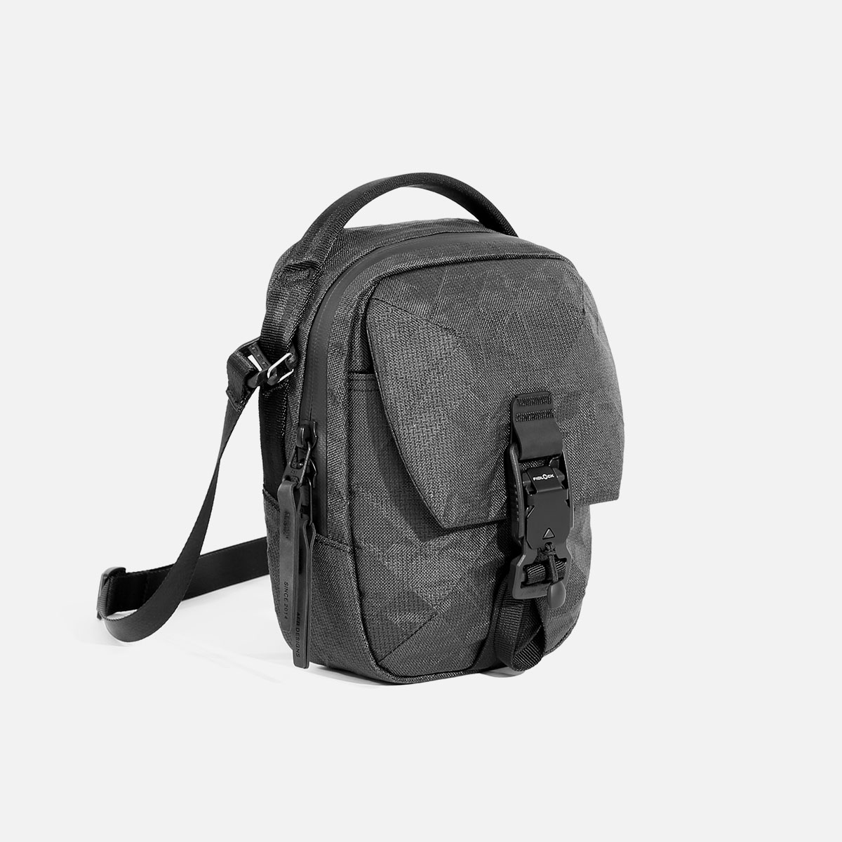 全信頼を寄せる Street Sling Ultra – Aer バッグ
