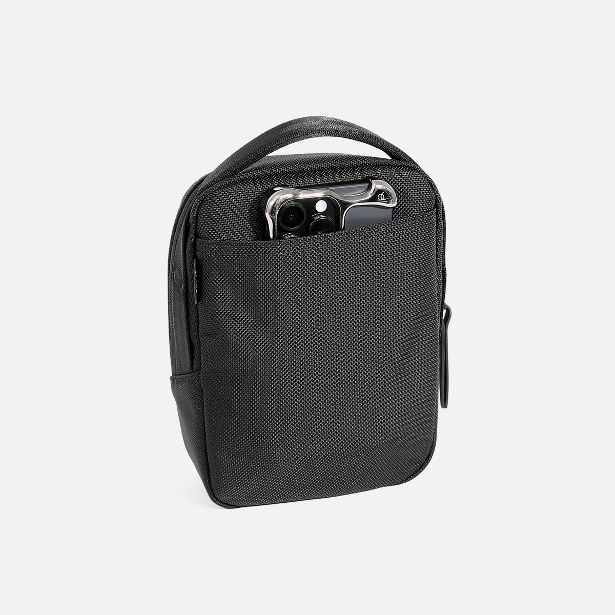 【美品】 Aer Aer Aer Tech Sling 2 BLACK Tech Sling 2 - Black — Aer | Modern gym bags, travel