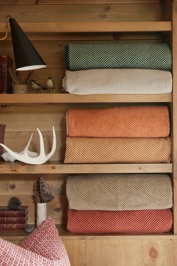 Harborview Herringbone Evergreen Blanket7