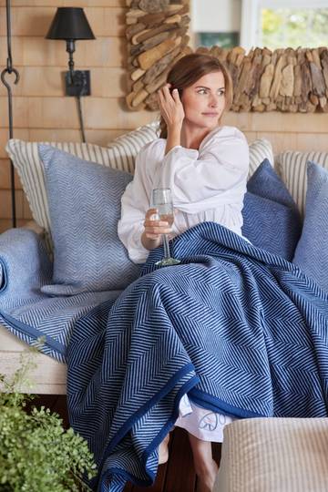 Harborview Herringbone Navy Blanket7