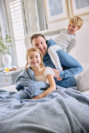 Harborview Herringbone Cornflower Blanket2