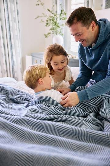 Harborview Herringbone Cornflower Blanket