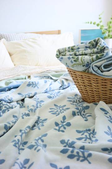 Garden Gate Blanket5