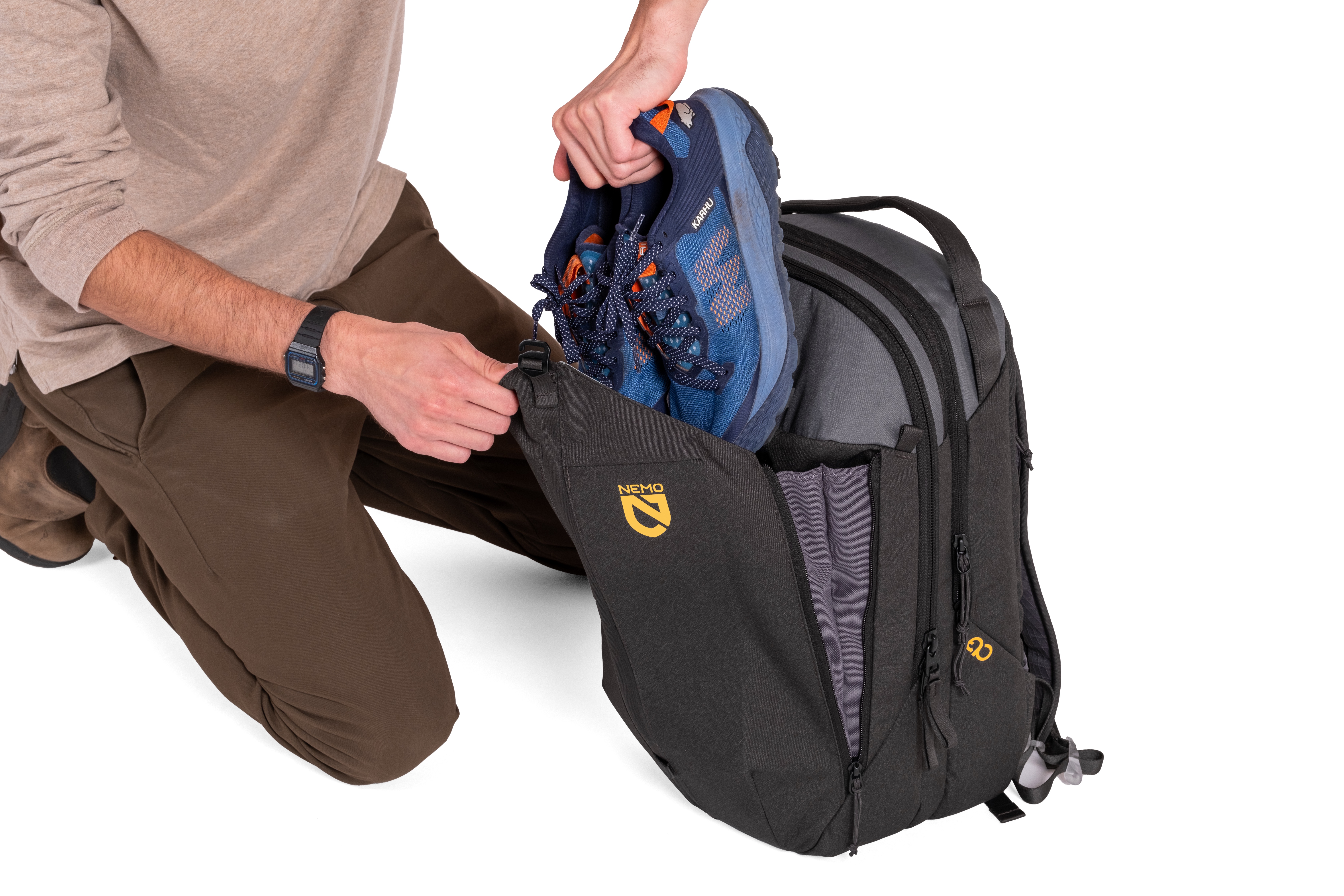 Vantage™ 26L Endless Promise® Everyday Adventure Daypack