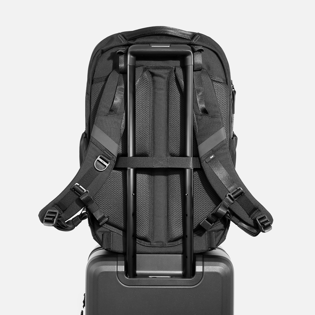 バッグ Aer Travel Pack 4 35L Black Travel Pack 4 35L – Aer
