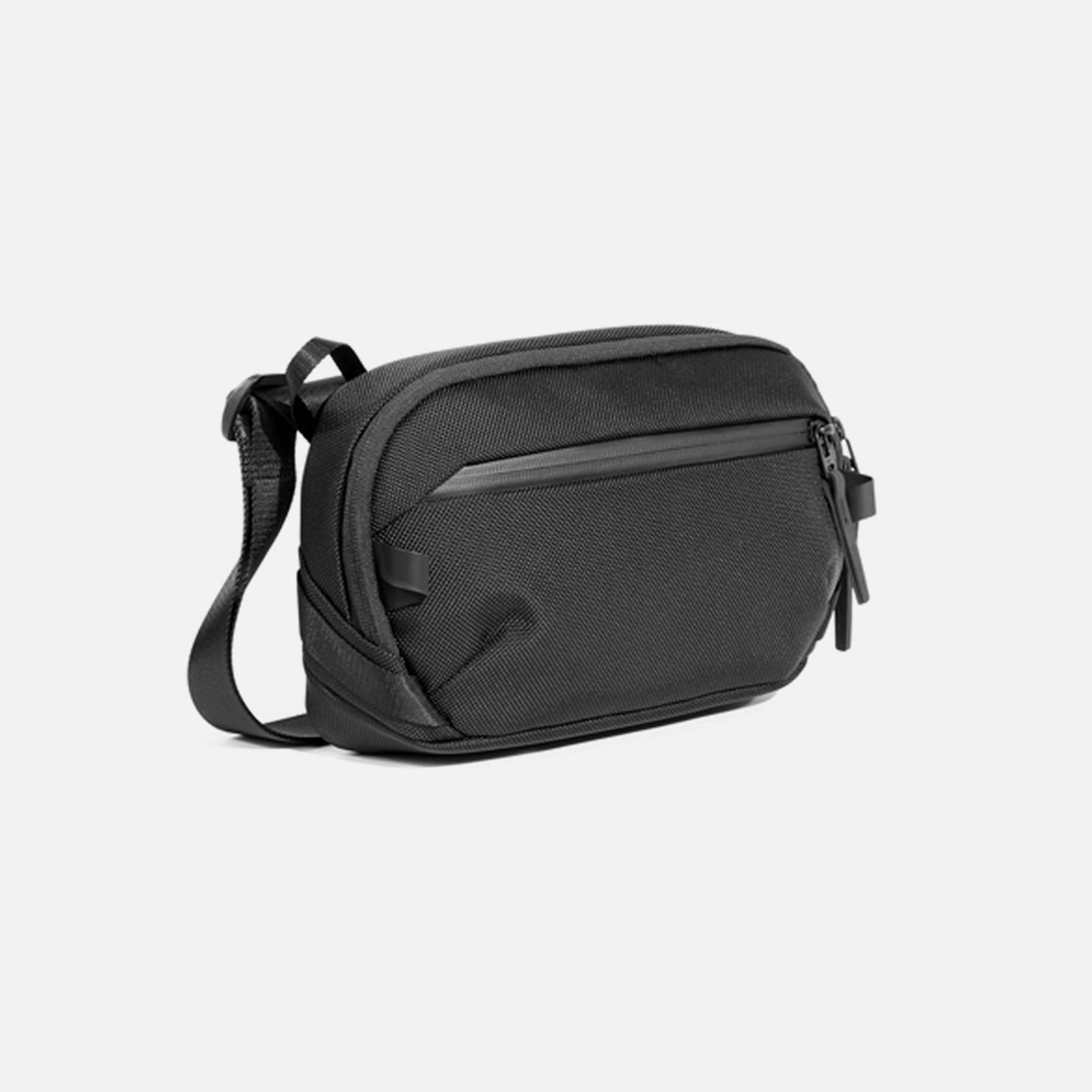 Day Sling 4, 1 image