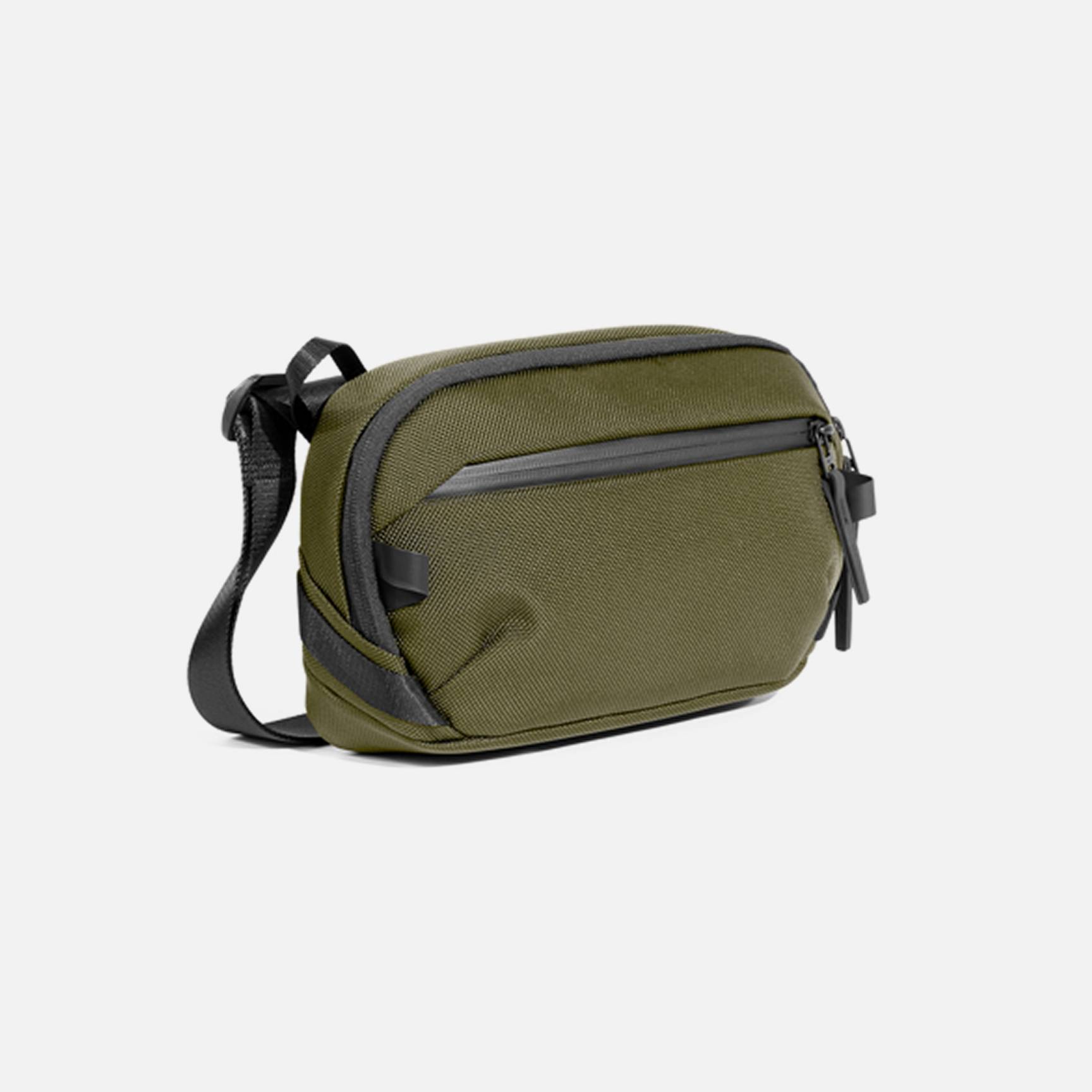 Day Sling 4, 1 image