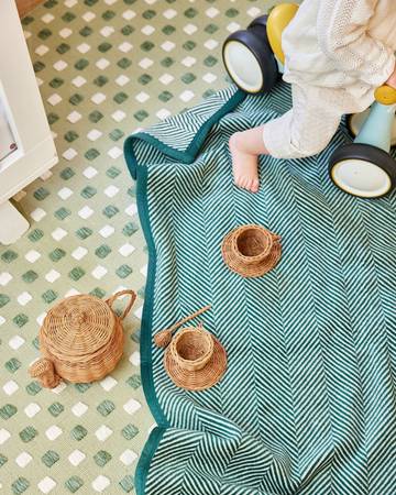 Harborview Herringbone Evergreen Blanket4