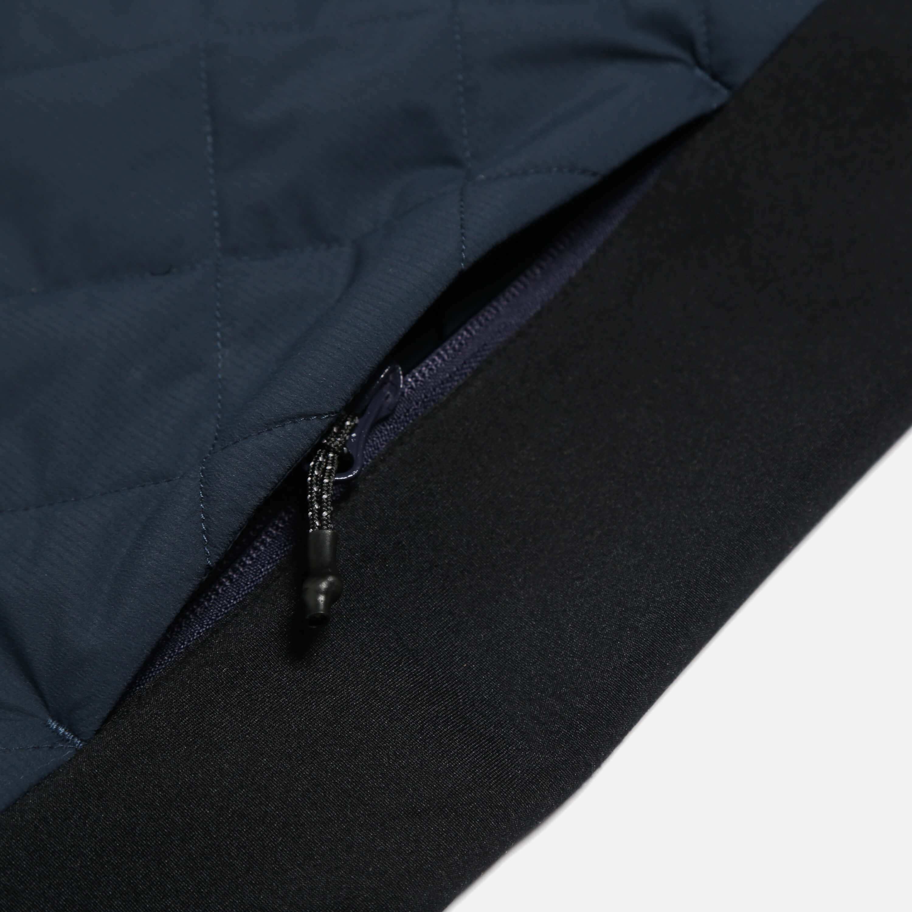 TRUE linkswear™ | Men's Future Staples Insulated Vest – TRUE