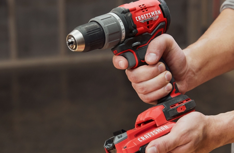 CRAFTSMAN 1/2-in 7-Amp Variable Speed Corded Hammer Drill
