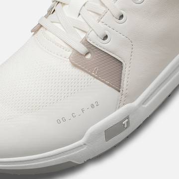 White / 7