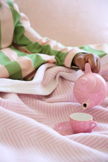 Harborview Herringbone Blush Blanket5