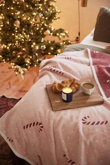 Candy Canes Blanket2