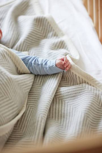 Harborview Herringbone Light Grey Blanket2