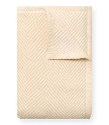 Harborview Herringbone Cream Blanket1