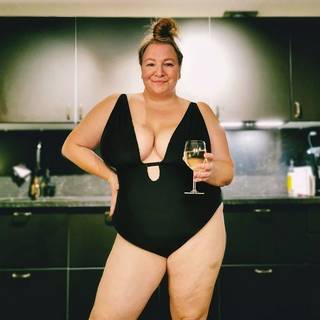 Curvy Kate Swim and Tonic Reversible Non Wired Swimsuit Black/ Snake as worn by @sizecarolina