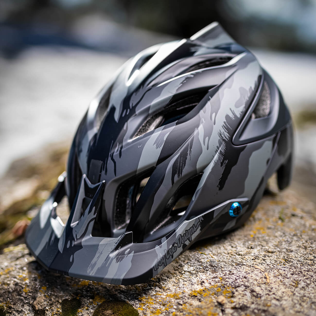 人気の製品 マニアックス  店ヘルメット 自転車 サイクリング 150267005 Troy Lee Designs A3 Uno Half  Shell Mountain Bike Helmet