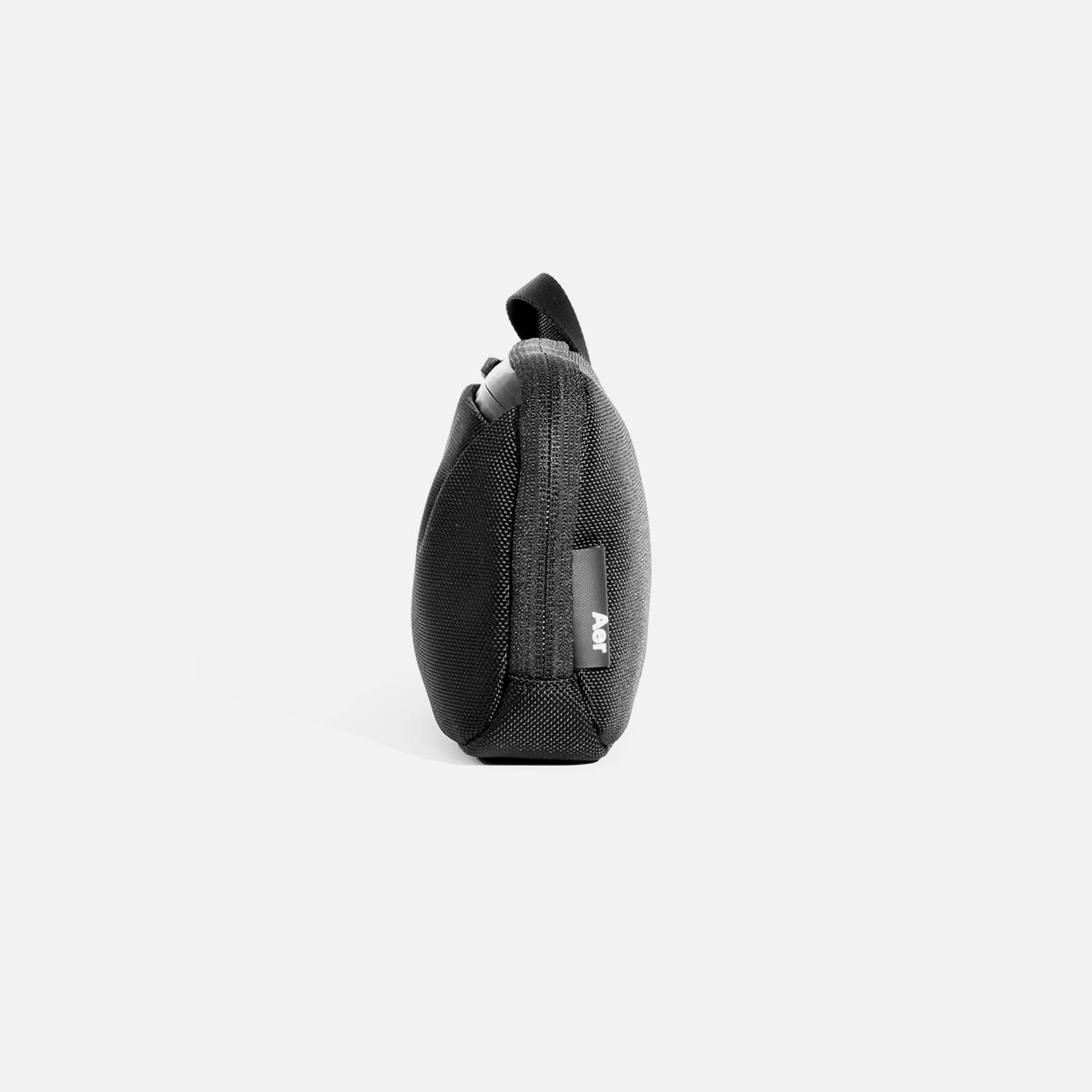 Aer Slim Pouch – Aer UK Aer Slim Pouch – Aer UK