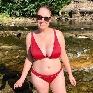 Curvy Kate Poolside Non Wired Triangle Bikini Top Pink/Red as worn by @honestly_becky