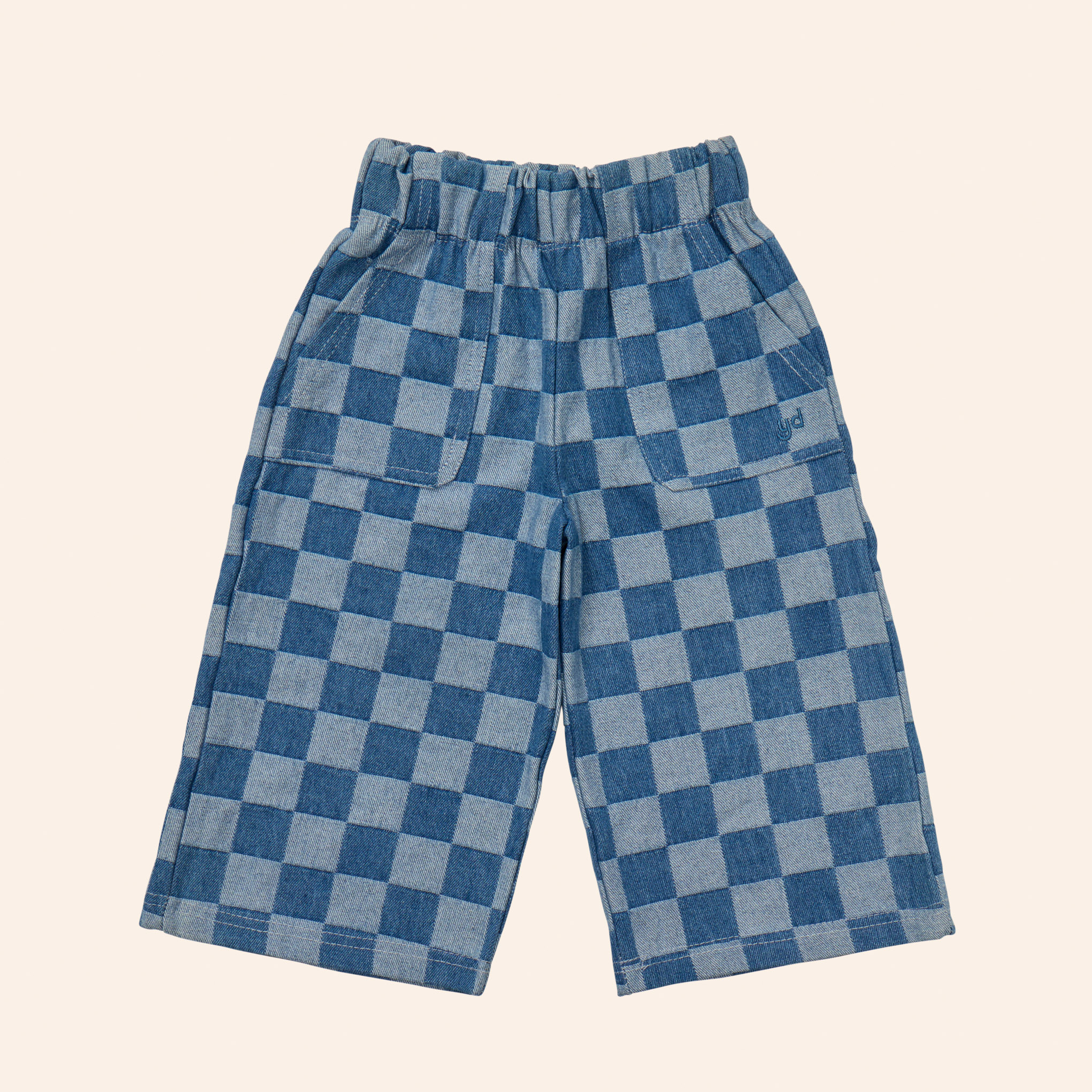 【BAON】Belleudi Heart Embroidery Rivet Bermuda Cotton Pants BAON】Belleudi Heart Embroidery Rivet Bermuda Cotton Pants
