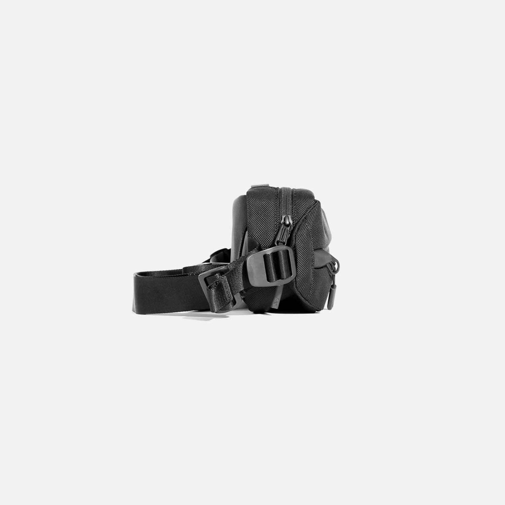 Aer City Sling 2 – Aer UK Aer City Sling 2 – Aer UK