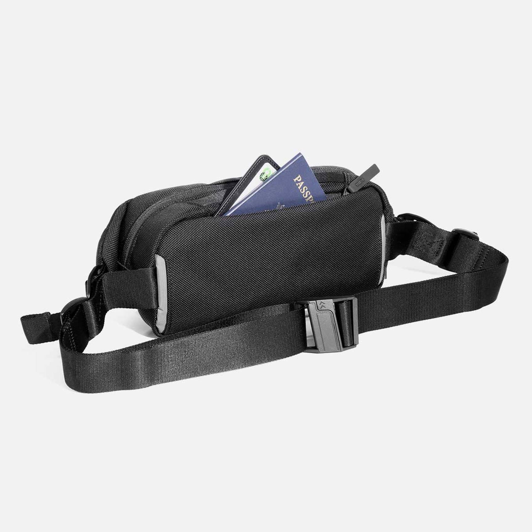 Aer City Sling 2 – Aer UK Aer City Sling 2 – Aer UK