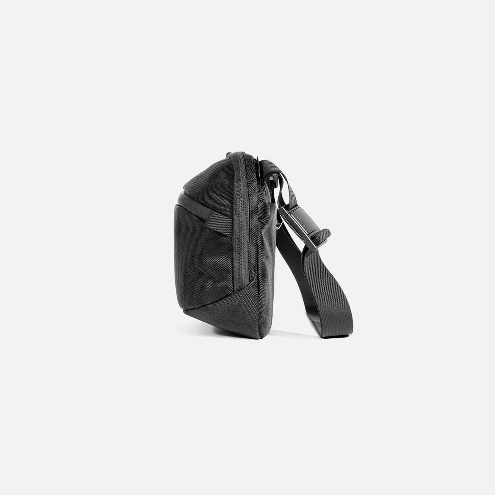 Aer Day Sling 3 Max – Aer UK Aer Day Sling 3 Max – Aer UK