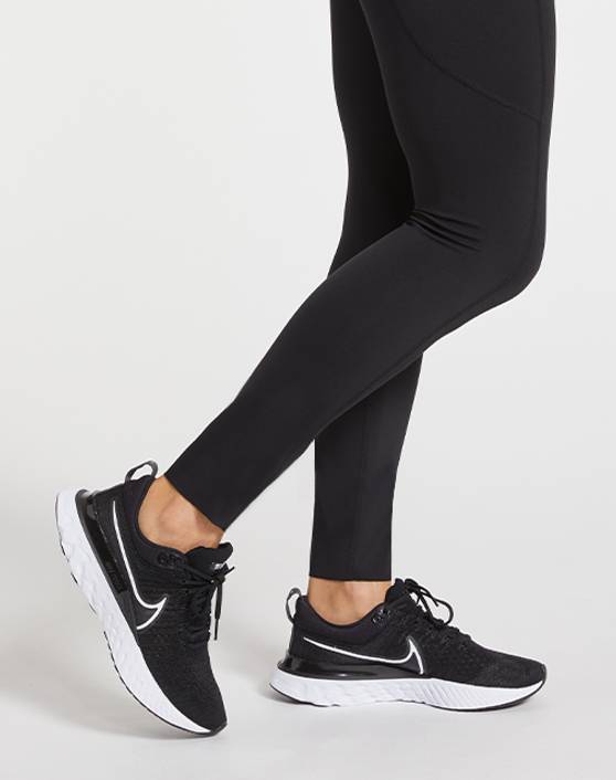 Minimal seams for maximum comfort