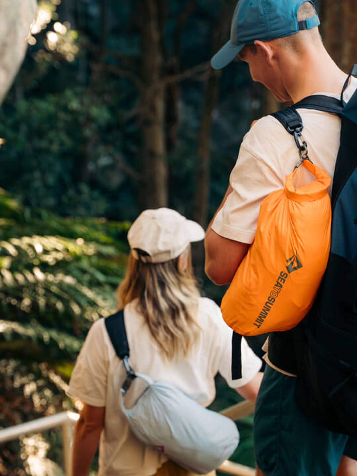 HOW TO CHOOSE A DRY BAG