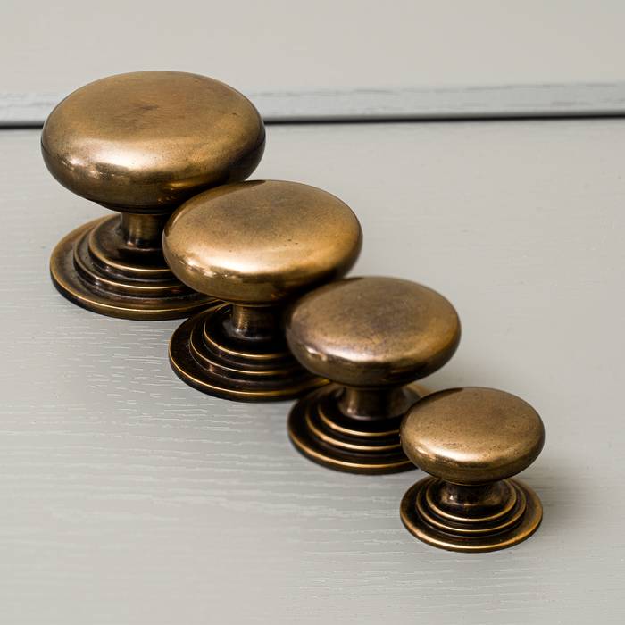 HOM-outdeer Brass Cabinet Knobs and Pulls Solid,Aged Gold Round