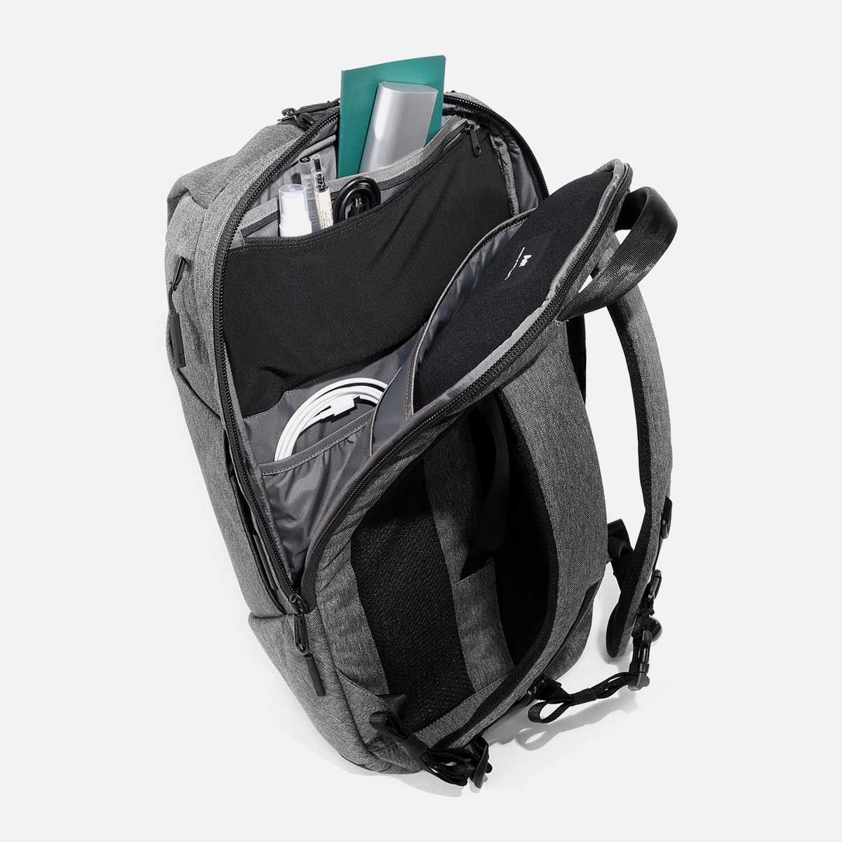 【Aer / エアー】 Duffel Pack 3 Gray バックパック Duffel Pack 3 Gray – Aer