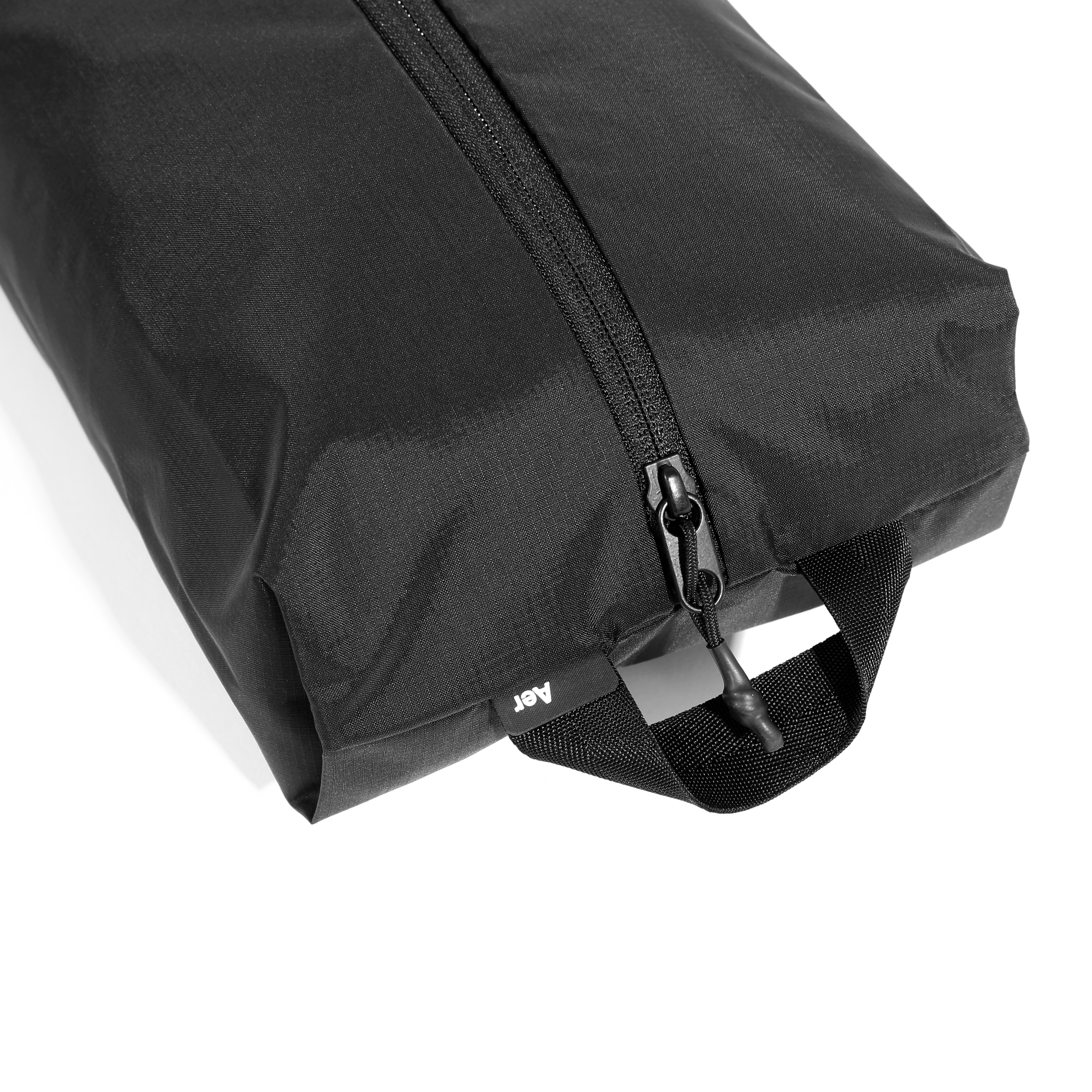 Zip Bag Small – Aer