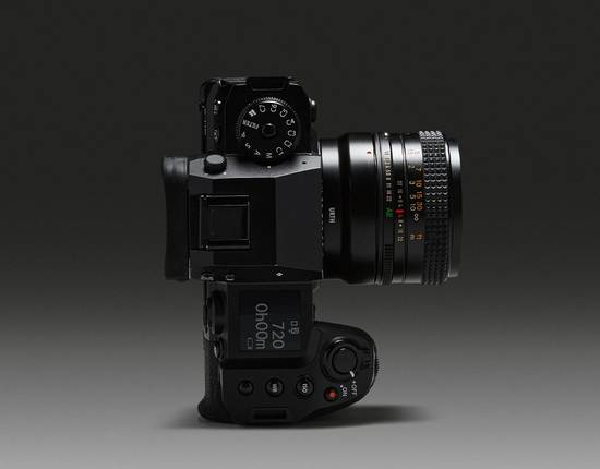 Pentacon Six (P6) Lens Mount to Canon (EF/EF-S) Camera Mount