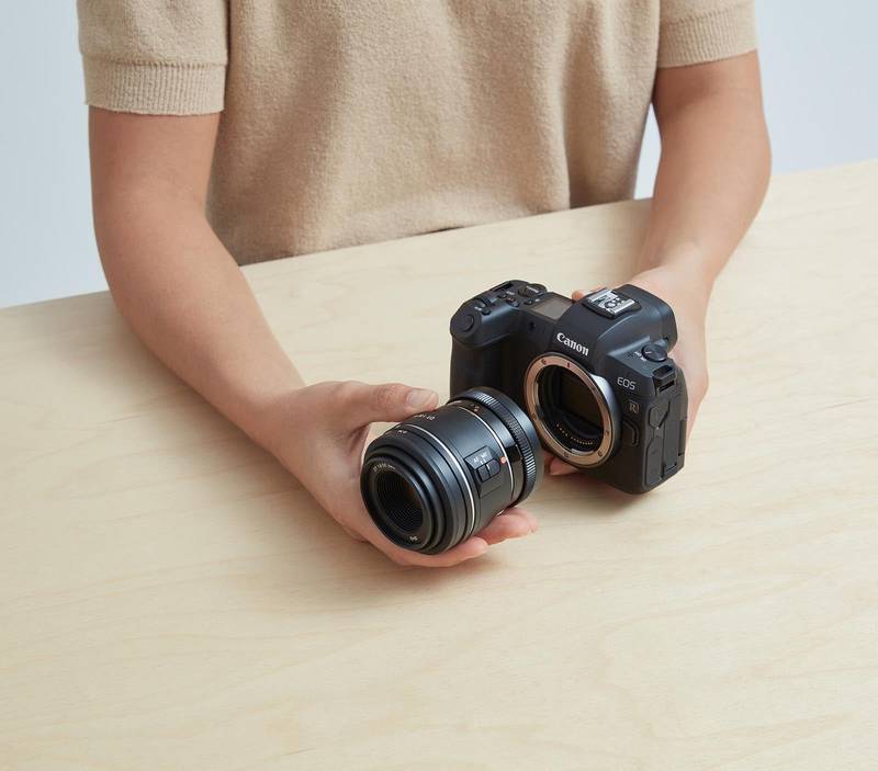 Sony A (Minolta AF) Lens Mount to Canon RF Camera Mount