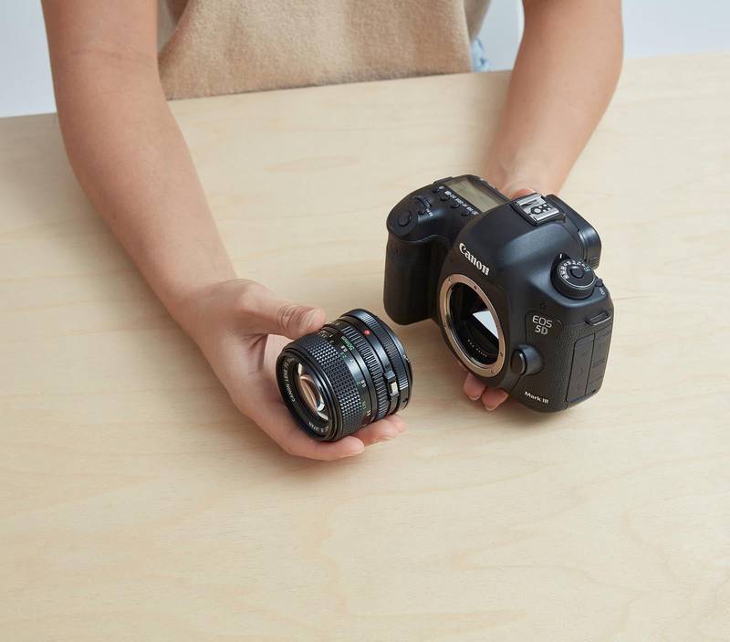 Canon FD Lens Mount to Canon (EF/EF-S) Camera Mount (with Optical Glass)