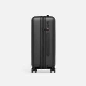 Carry-On, 6 image