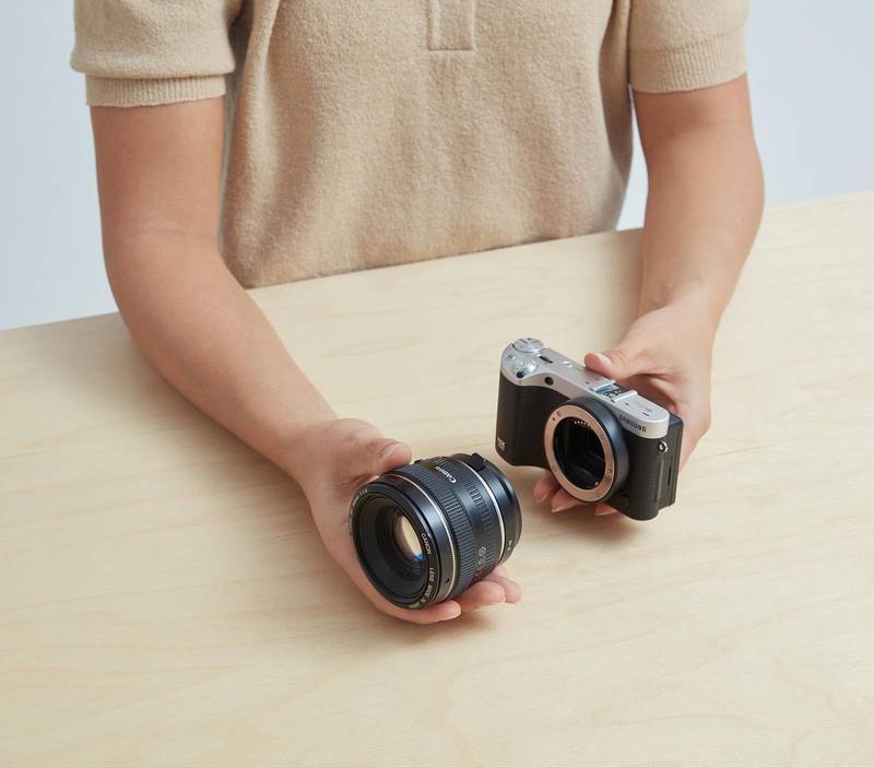 Canon (EF/EF-S) Lens Mount to Samsung NX Camera Mount