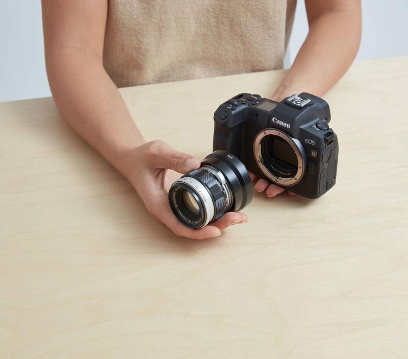 M42 Lens Mount to Canon RF Camera Mount