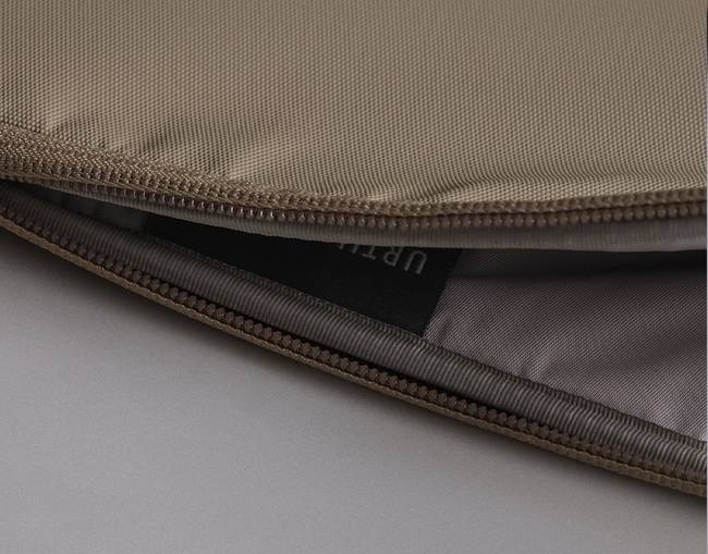 Naos Laptop Sleeve 15/16''