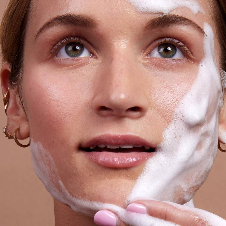 cloudcleanse cloud-whipped foam cleanser